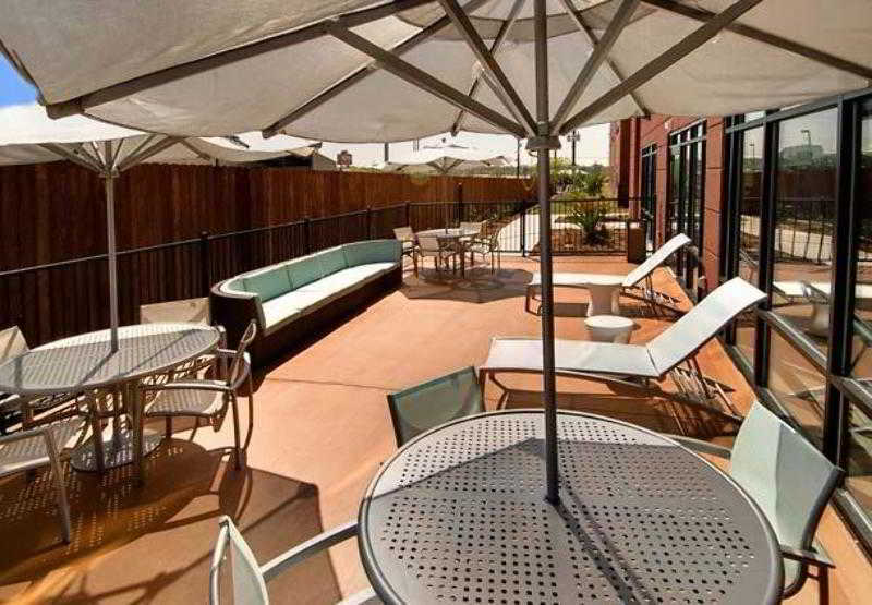 Springhill By Marriott Airport 3*