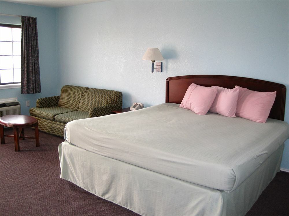 Motel Pinn Road And Lackland Afb And Seaworld 2*