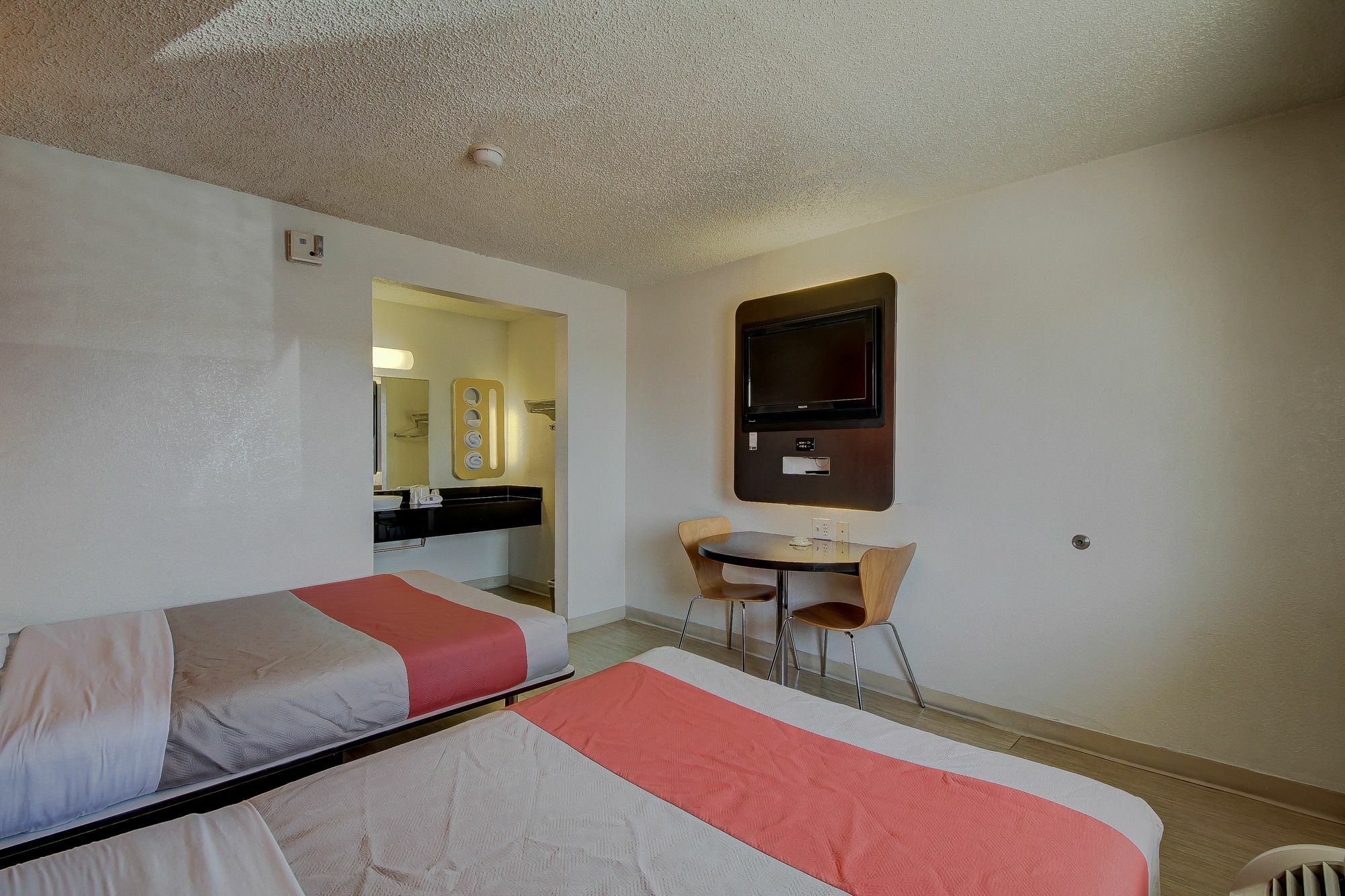 6-san Antonio, Tx - Sam Houston Area Hotel 2*