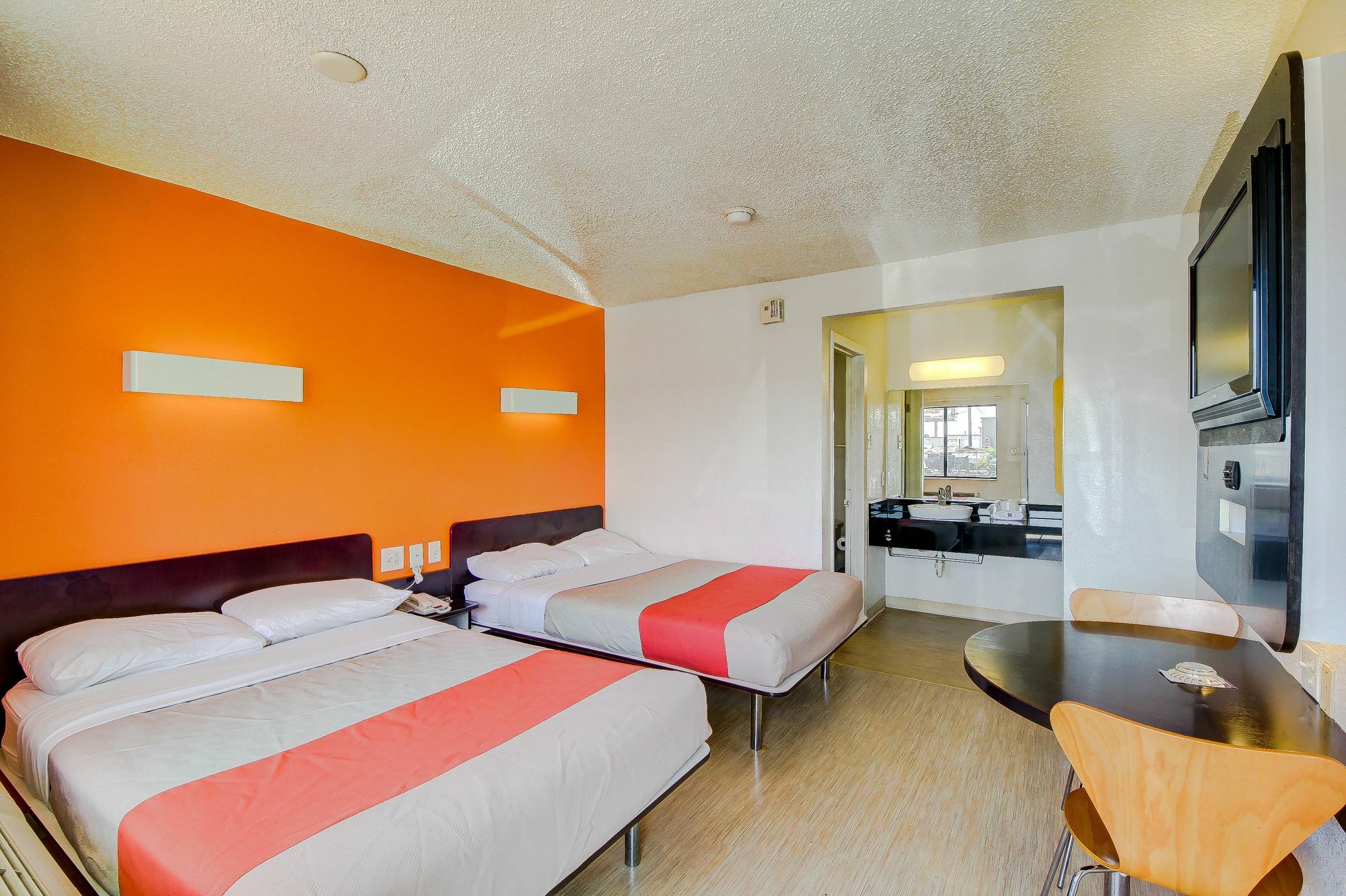 Hotel 6-san Antonio, Tx - Sam Houston Area San Antonio
