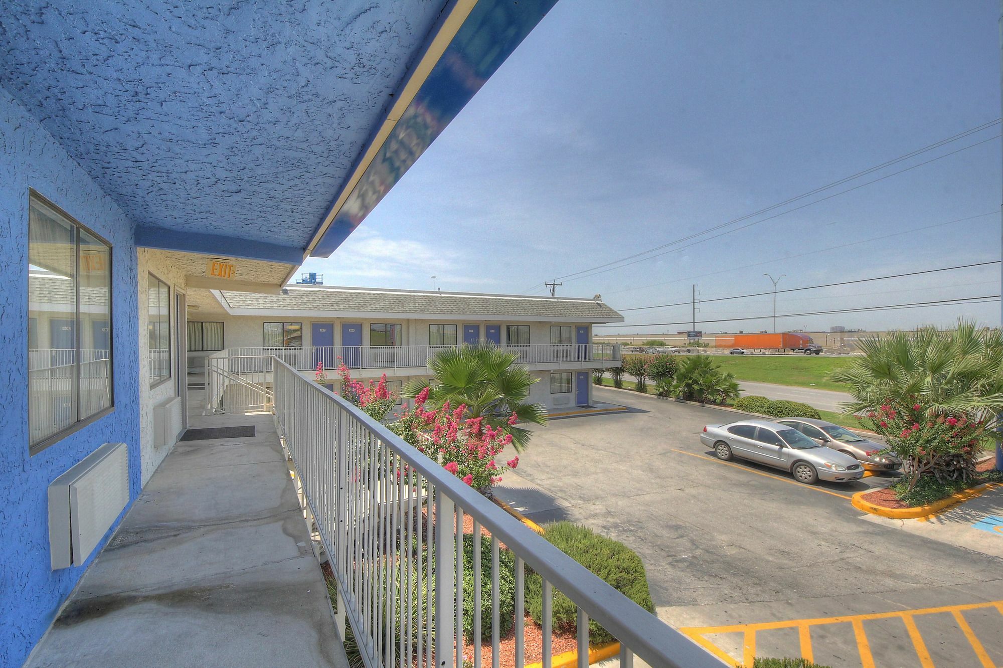 Hotel 6-san Antonio, Tx - Sam Houston Area 2*