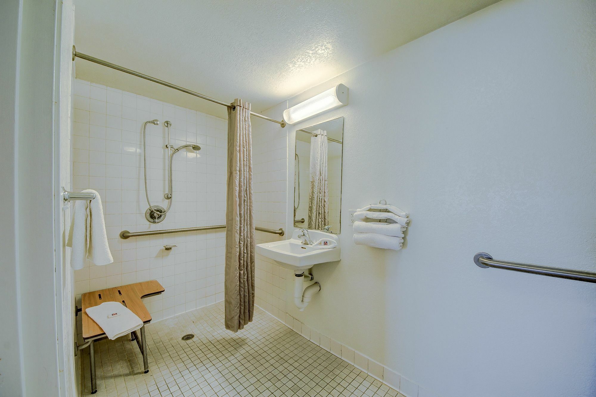 Hotel 6-san Antonio, Tx - Sam Houston Area 2*