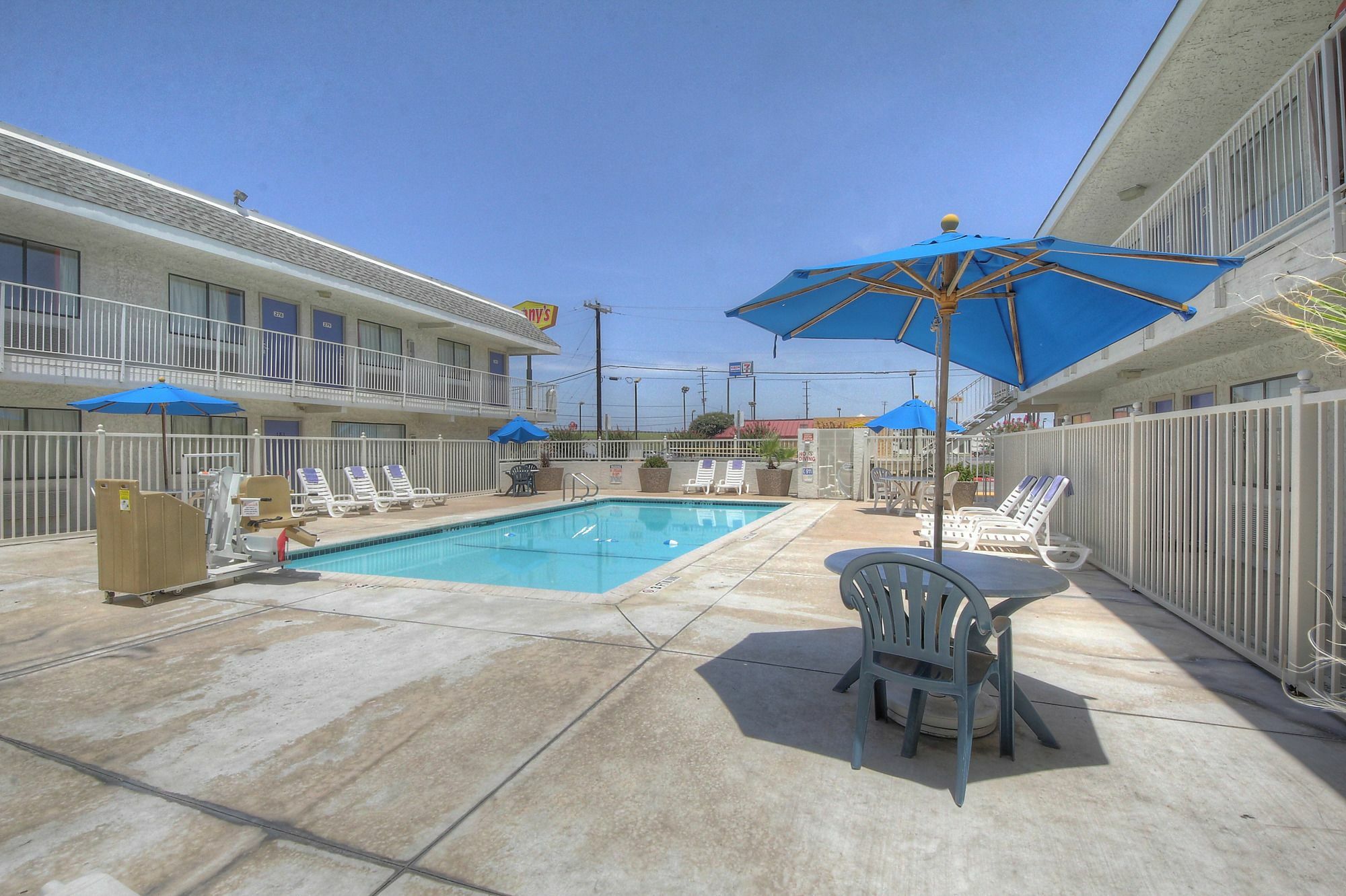 6-san Antonio, Tx - Sam Houston Area Hotel