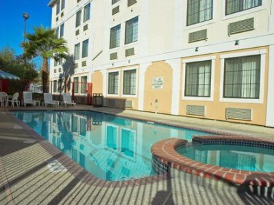Hotel Express & - Downtown Market Area By Ihg 3*