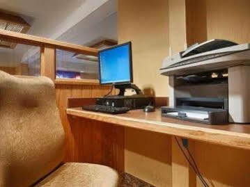 Western Ana Inn-airport Hotel 3*