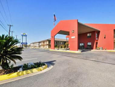 Hotel Deluxe Near Lackland Afb San Antonio