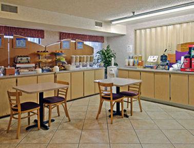 Ramada By Wyndham Near Seaworld - Lackland Afb 3* San Antonio