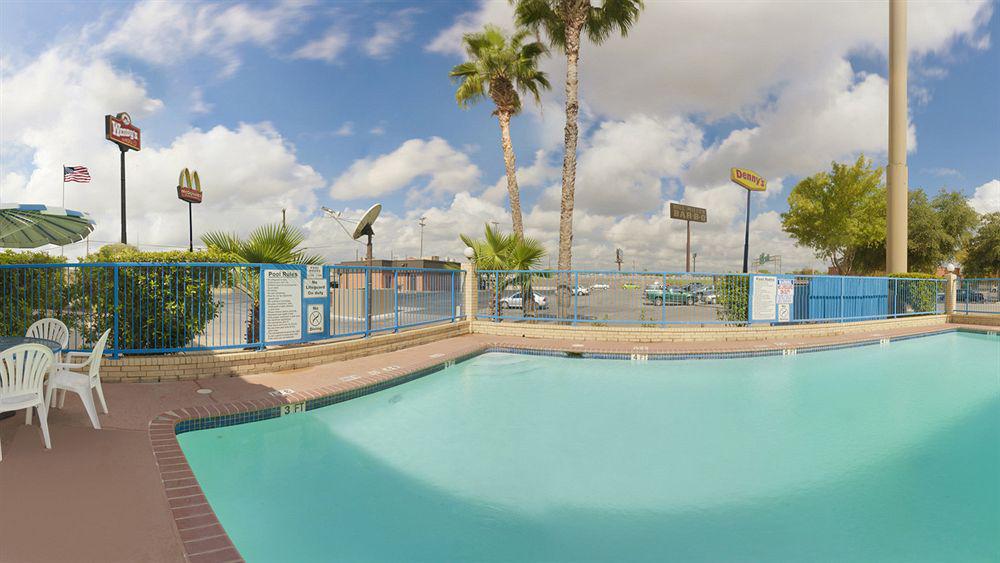 Hotel Ramada By Wyndham Near Seaworld - Lackland Afb