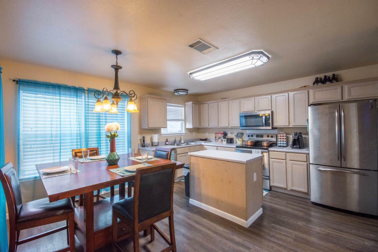 Helotes Family Retreat Holiday home