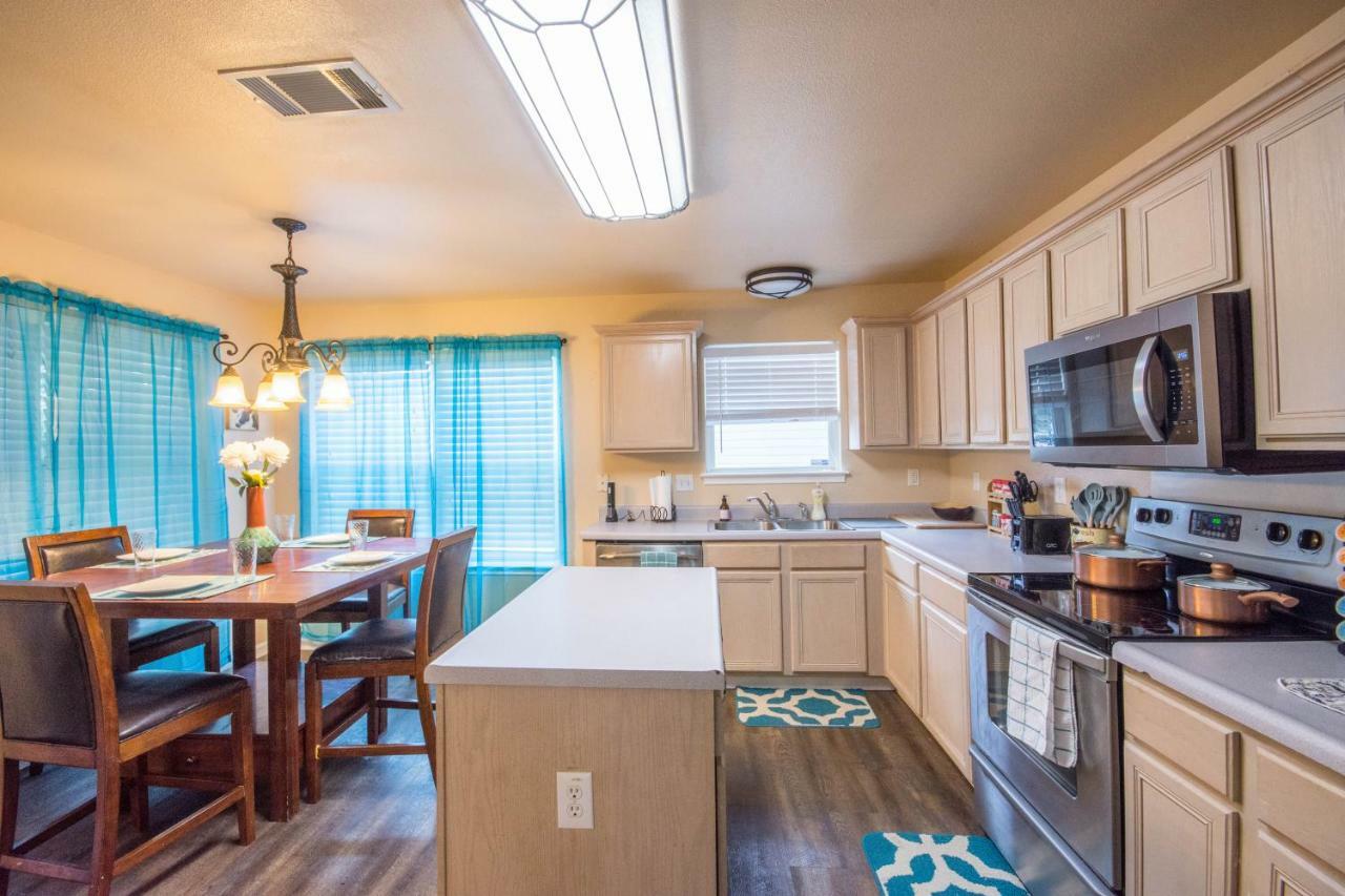 Helotes Family Retreat Holiday home