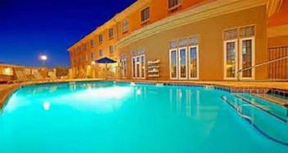 Express & Brooks Base By Ihg 3*