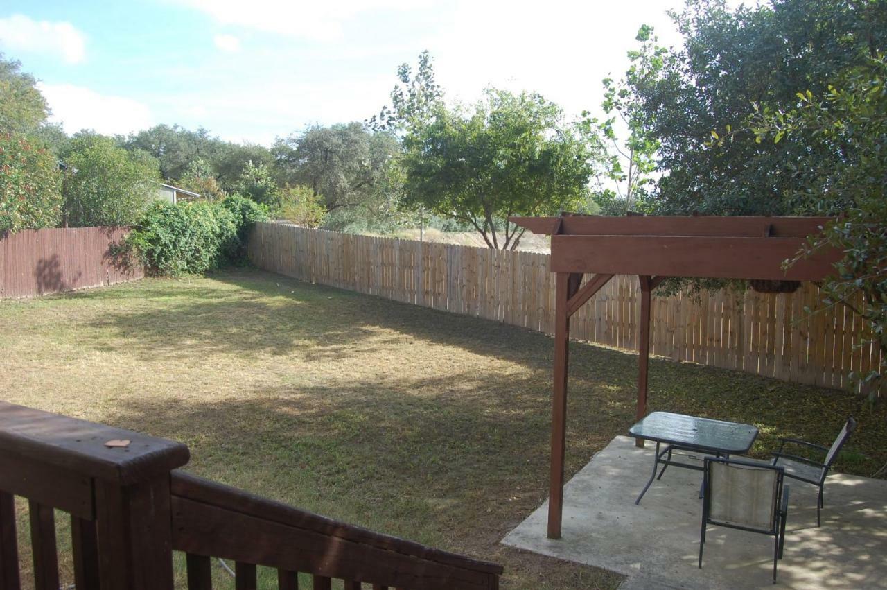 Helotes Family Retreat *