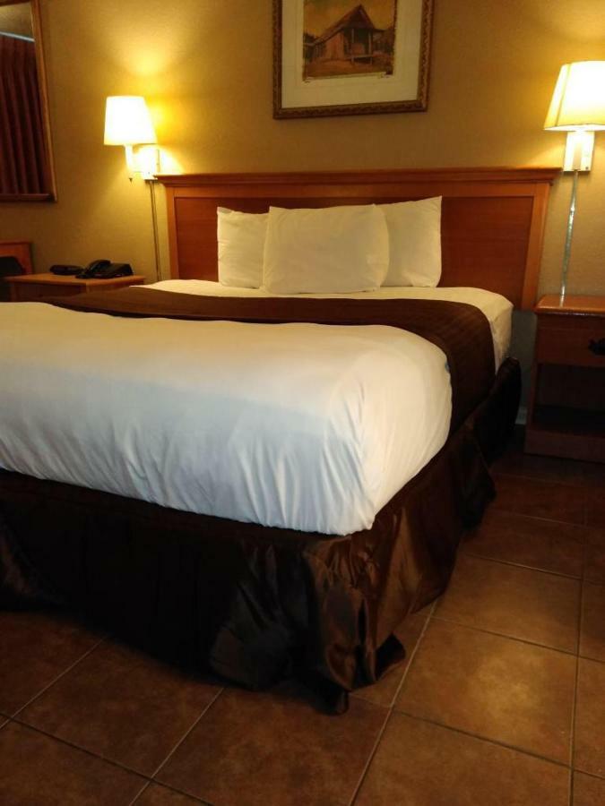 Motel Knights Near Frost Bank Center San Antonio