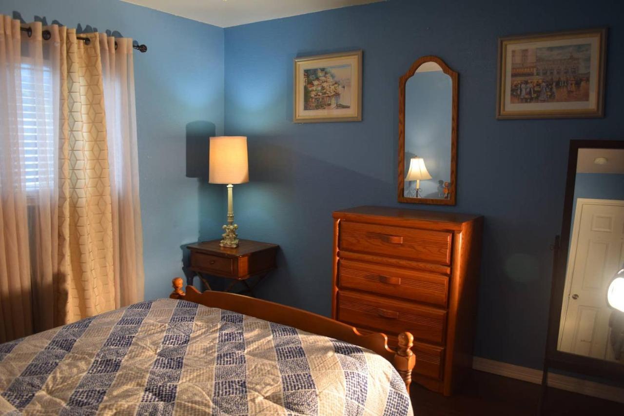Your Ideal Getaway Home! Close To Utsa & Six Flags * San Antonio