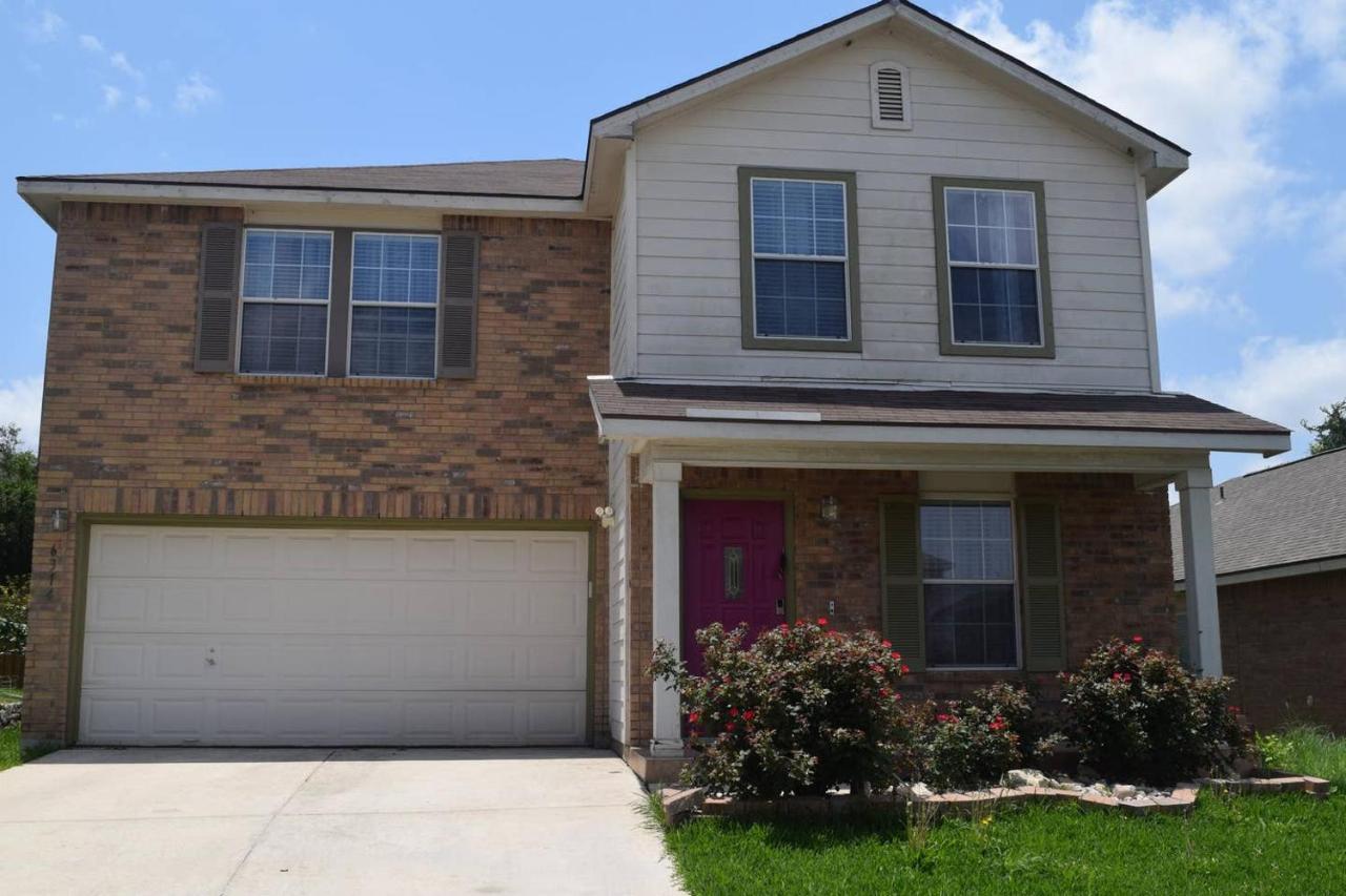 Your Ideal Getaway Home! Close To Utsa & Six Flags Holiday home San Antonio