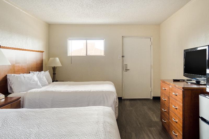 Oyo Lackland Afb Seaworld Hwy 90 W Hotel San Antonio