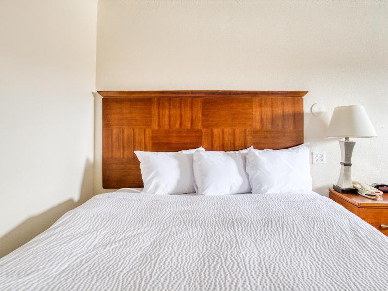Oyo Lackland Afb Seaworld Hwy 90 W Hotel