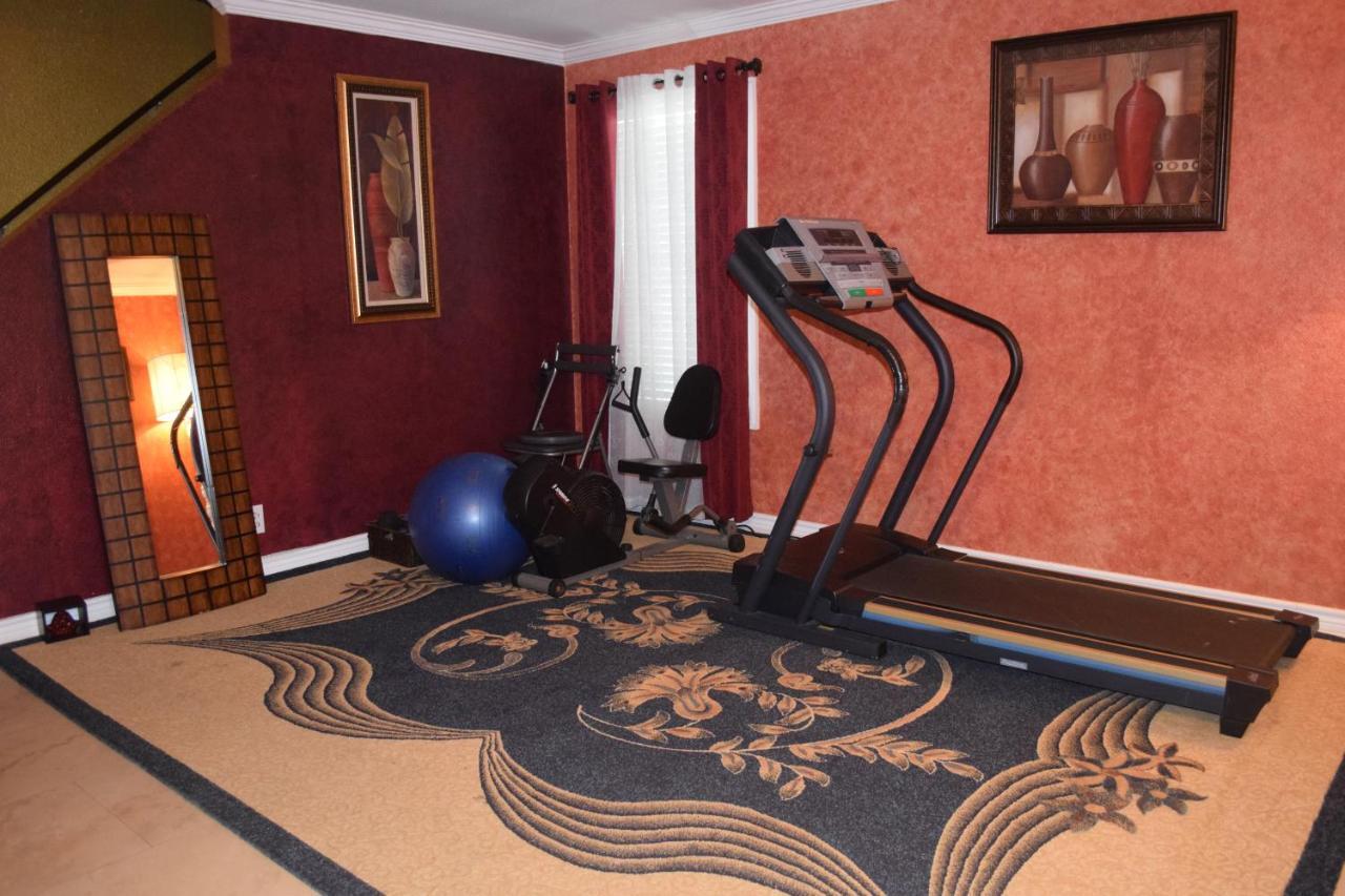 Your Ideal Getaway Home! Close To Utsa & Six Flags *