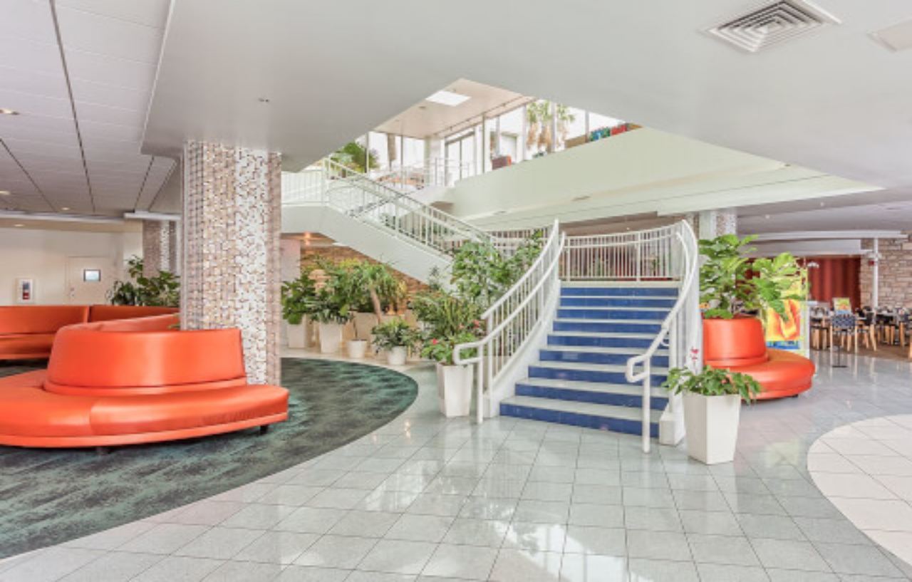 Hotel El Tropicano Riverwalk