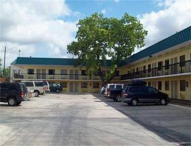 Days By Wyndham N.w. Medical Center Hotel