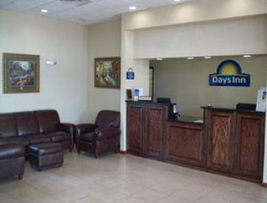 Days By Wyndham N.w. Medical Center Hotel