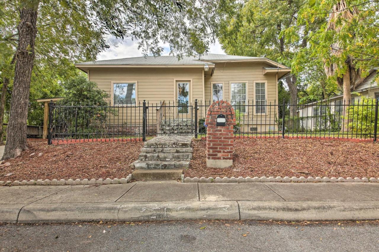With Patio - 3 Mi To River Walk! Holiday home *