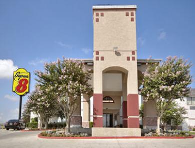 Surestay Plus By Best Western Airport Hotel