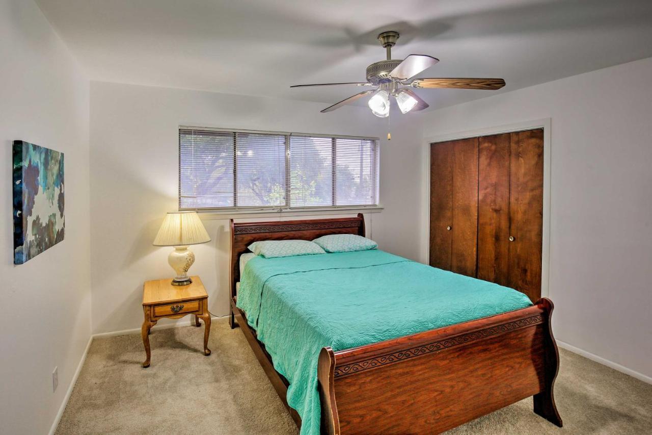 Holiday home Charming Abode About 10 Mi To River Walk! San Antonio