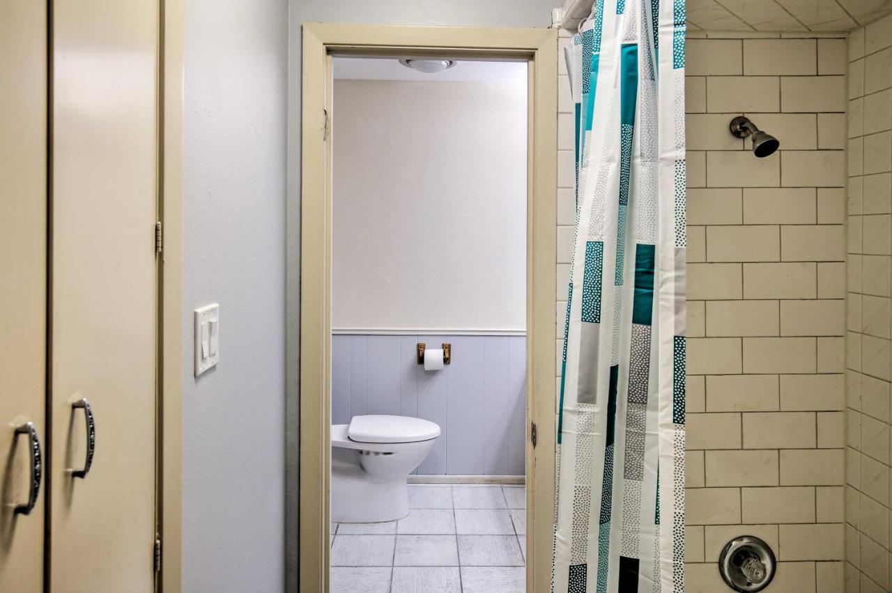 Charming Abode About 10 Mi To River Walk! San Antonio