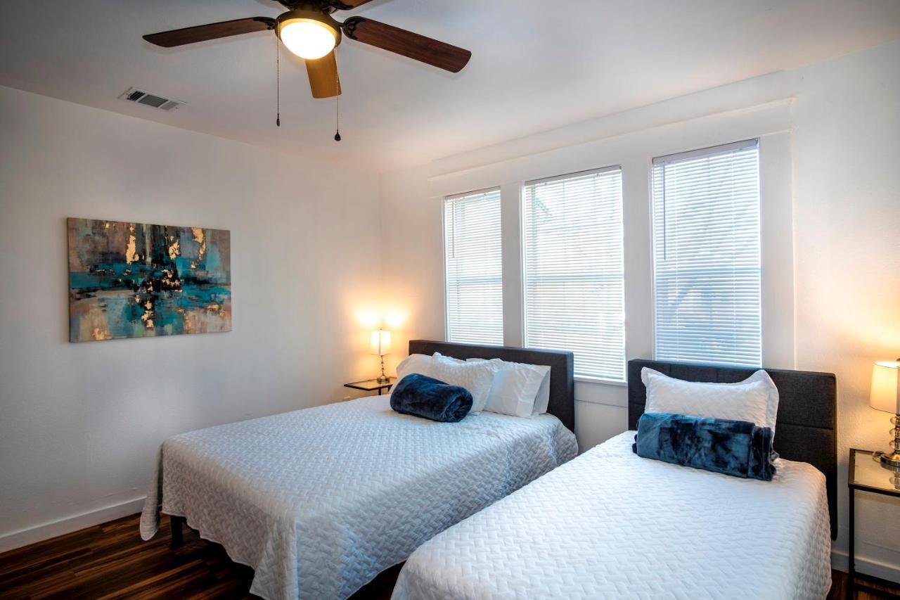 Downtown View Cozy 2br1ba Sleeps 8 San Antonio