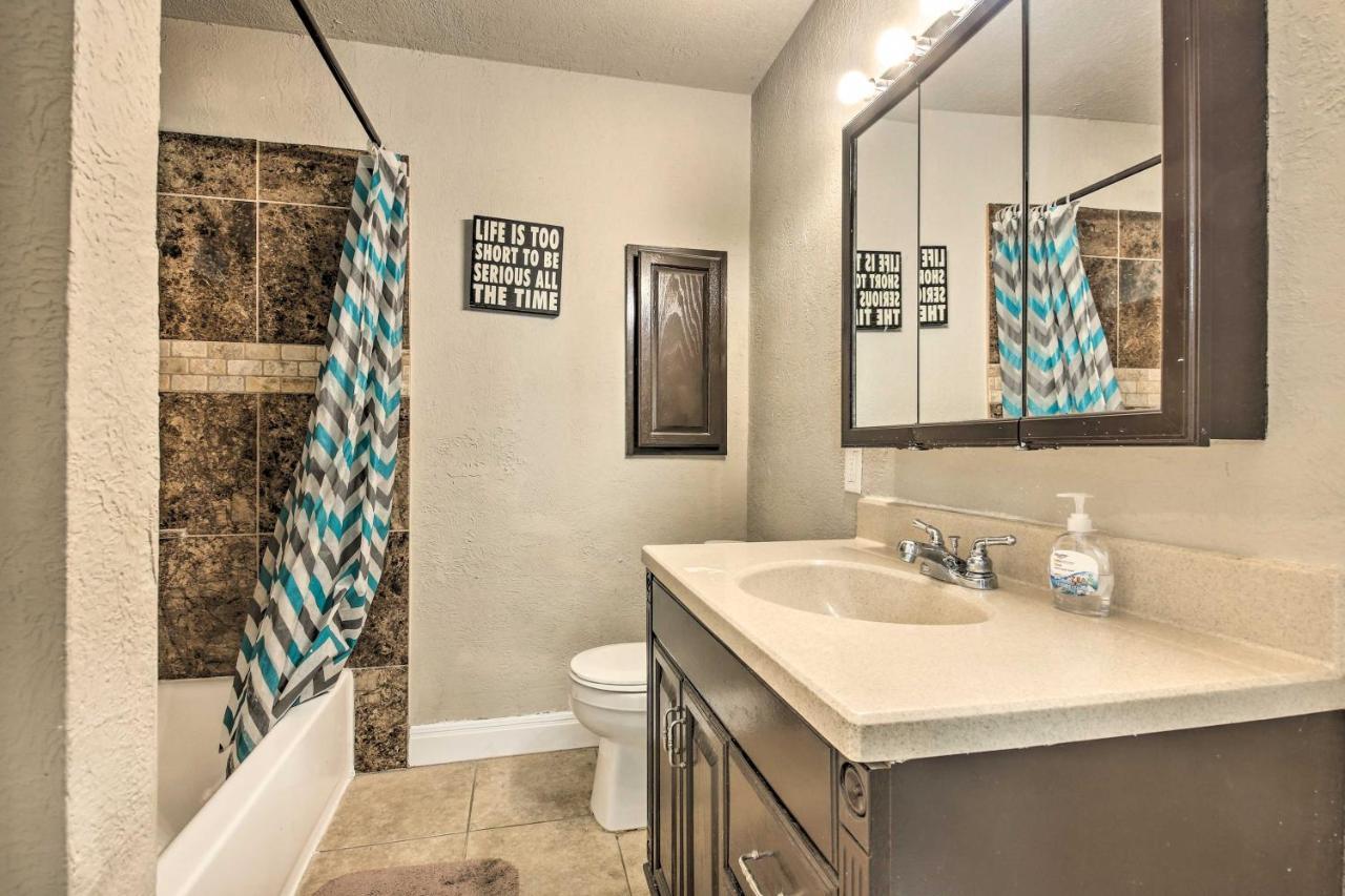 With Patio - 3 Mi To River Walk! Holiday home
