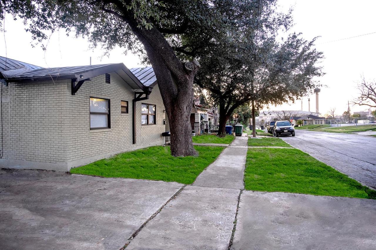 Cozy Downtown 2br/1ba Sleeps 8 Apartment San Antonio
