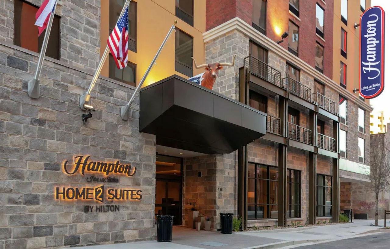 Home2 By Hilton On The Riverwalk 3*