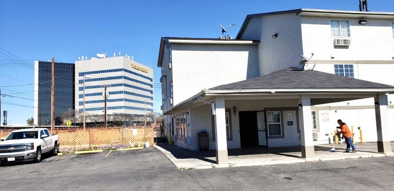 Econo Near Seaworld - Medical Center San Antonio