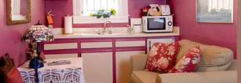 Brackenridge House Bed & Breakfast