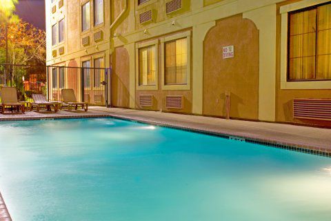 Hotel Express & - Downtown Market Area By Ihg