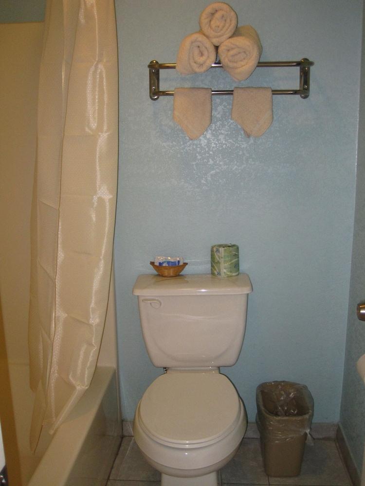 Pinn Road And Lackland Afb And Seaworld 2* San Antonio