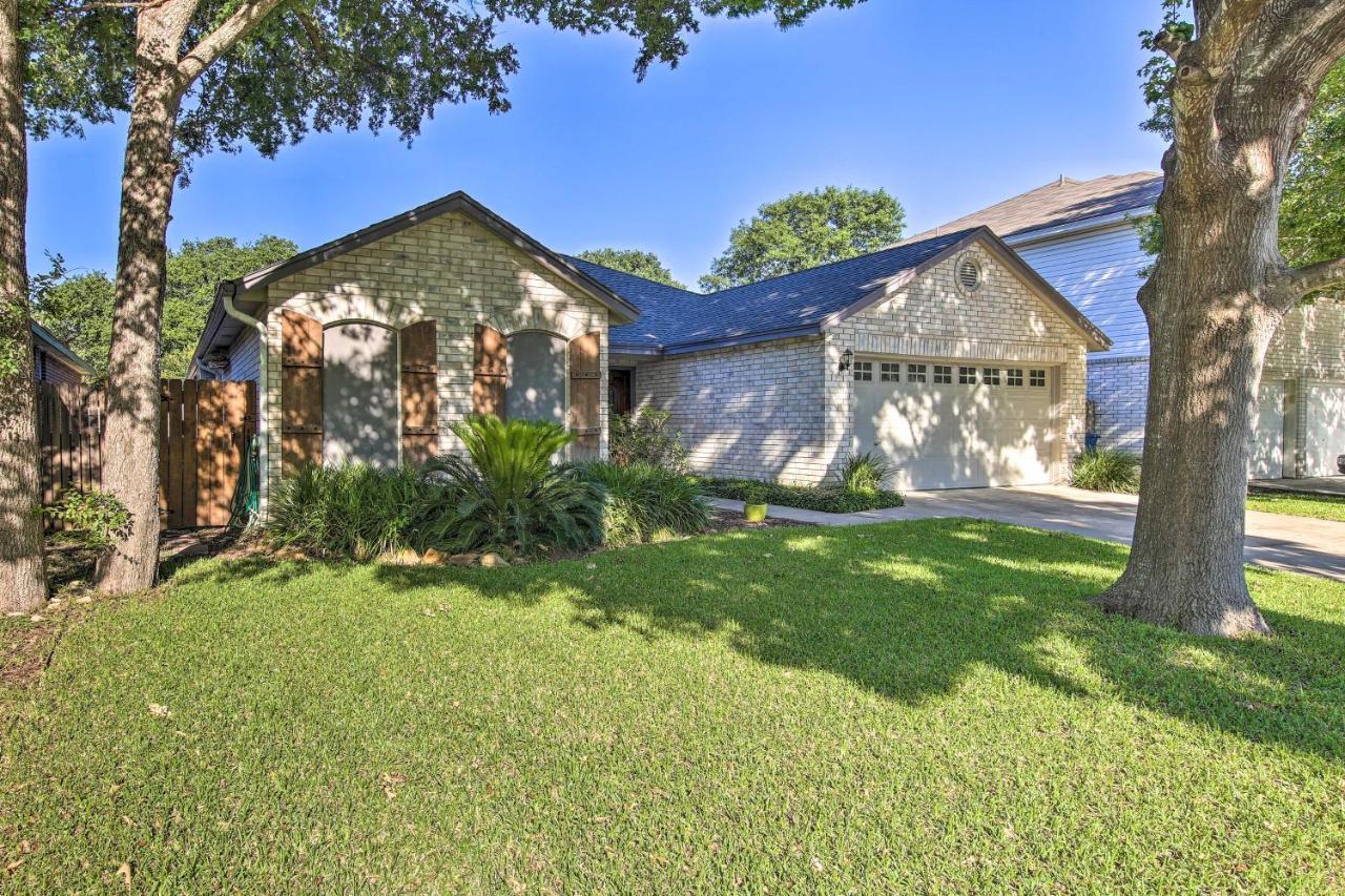 Holiday home Peaceful Oasis With Private Pool And Grill San Antonio