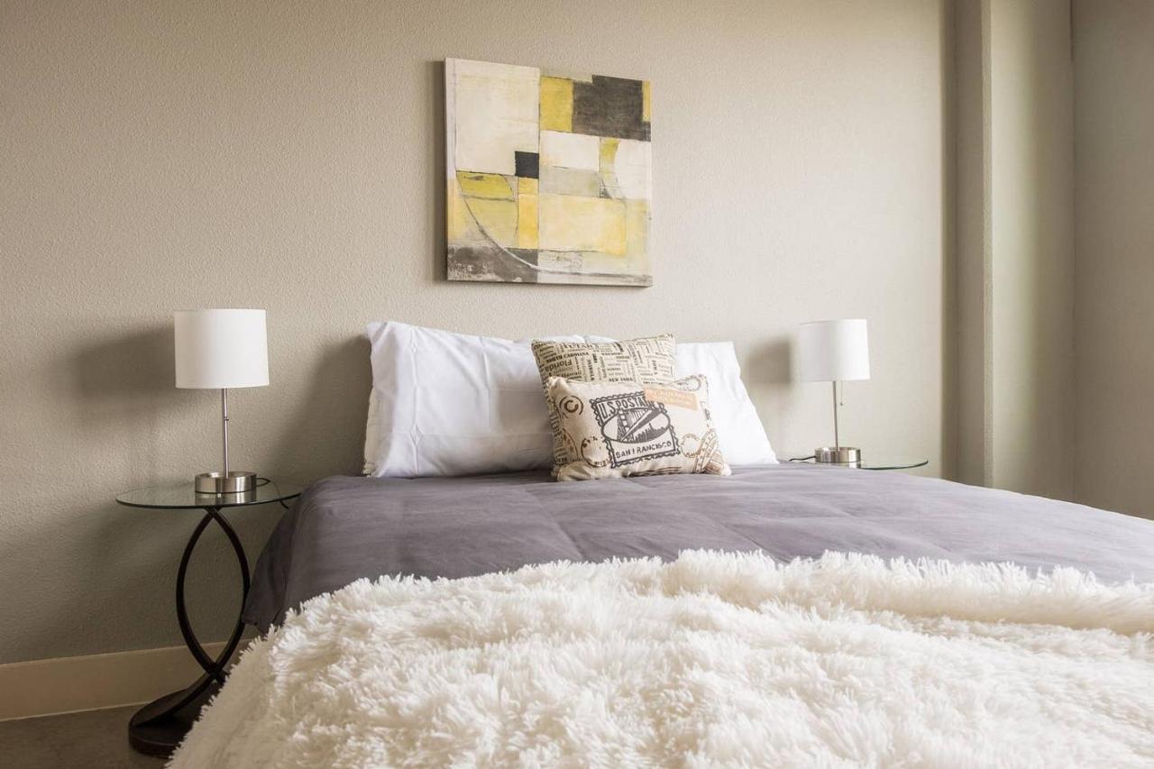 Apartment Frontdesk Inspire Downtown Apts San Antonio Tx *