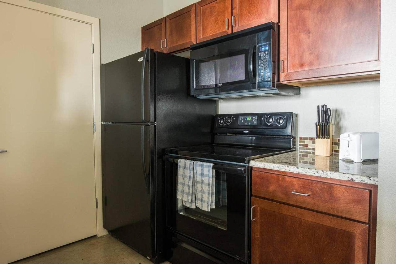 Frontdesk Inspire Downtown Apts San Antonio Tx Apartment San Antonio
