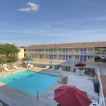 Motel 6 San Antonio, TX - Fiesta