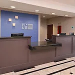 Holiday Inn Express & Suites San Antonio South