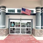 Super 8 by Wyndham San Antonio/Alamodome Area