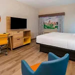 Days Inn & Suites By Wyndham San Antonio North/Stone Oak