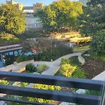 Beautiful Condo On Riverwalk W King Ste Free Parking Pet Friendly Centrally Located On The Riverwalk