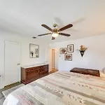 Huge San Antonio Villa - Large Groups Welcome