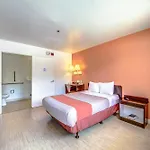 Motel 6 San Antonio, TX - Fiesta