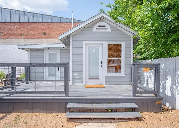 Adorable Guesthouse So Close To Amazing Downtown