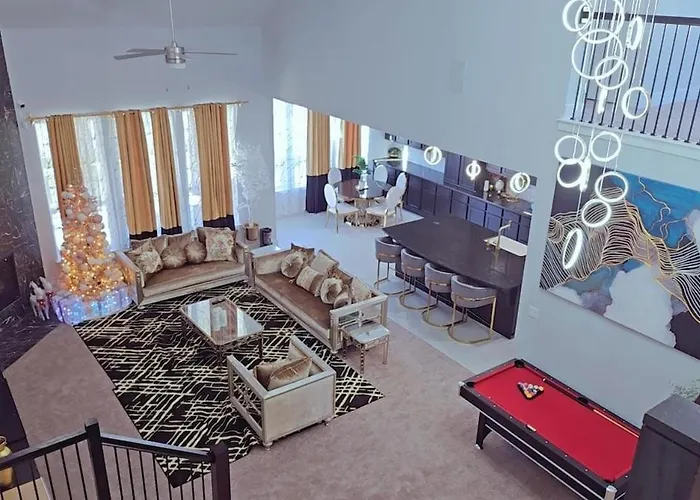 Elegant Luxury Stay In Uptown