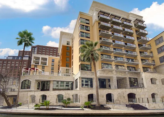 Hampton Inn & Suites San Antonio Riverwalk
